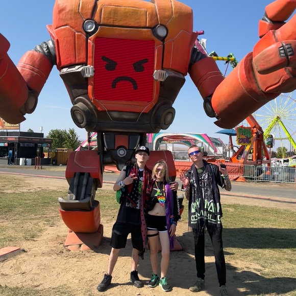 Meet your Posher, Martika - Picture 3 of 4